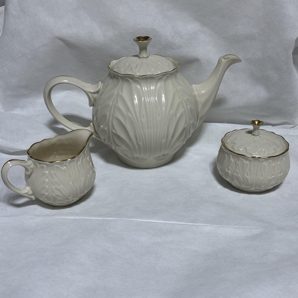 Lenox Teapot w/ Lid Creamer Sugar Bowl W/ Lid 1970's-1980's Cottage Collection